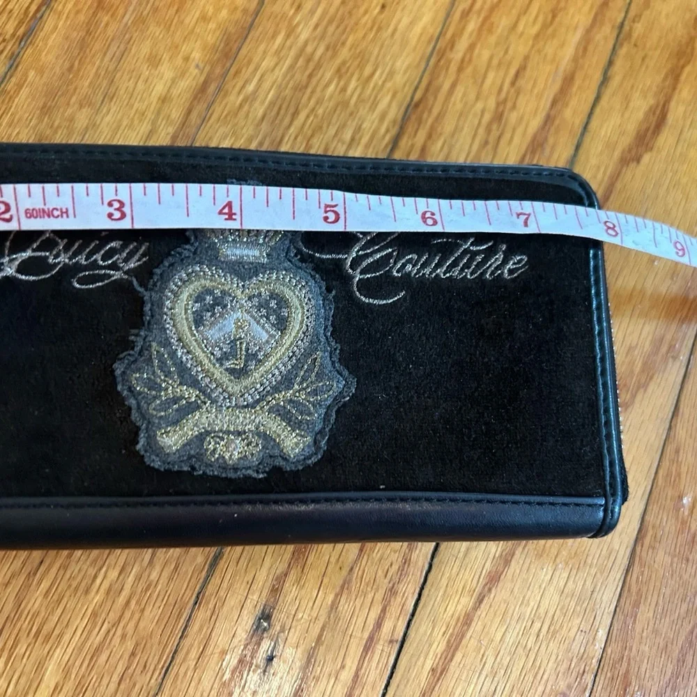 Vintage Juicy Couture Black Wallet Velour Charge It Embroidered Y2K‎ Zip Around
